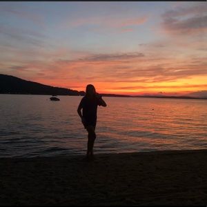 Meet your Posher, Cami